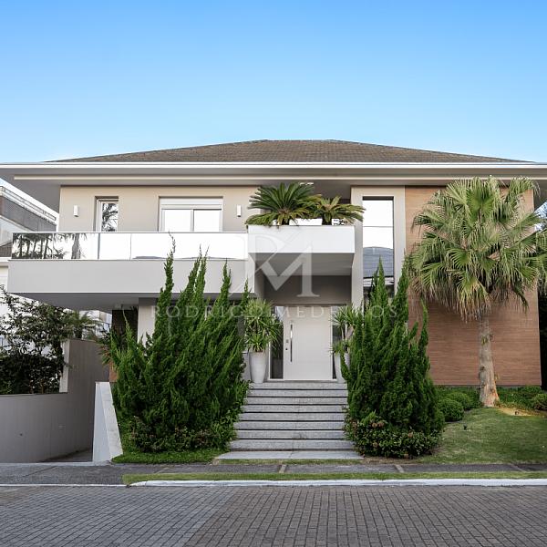 Casa de alto padro em condomnio fechado em Jurer Internacional, Florianpolis