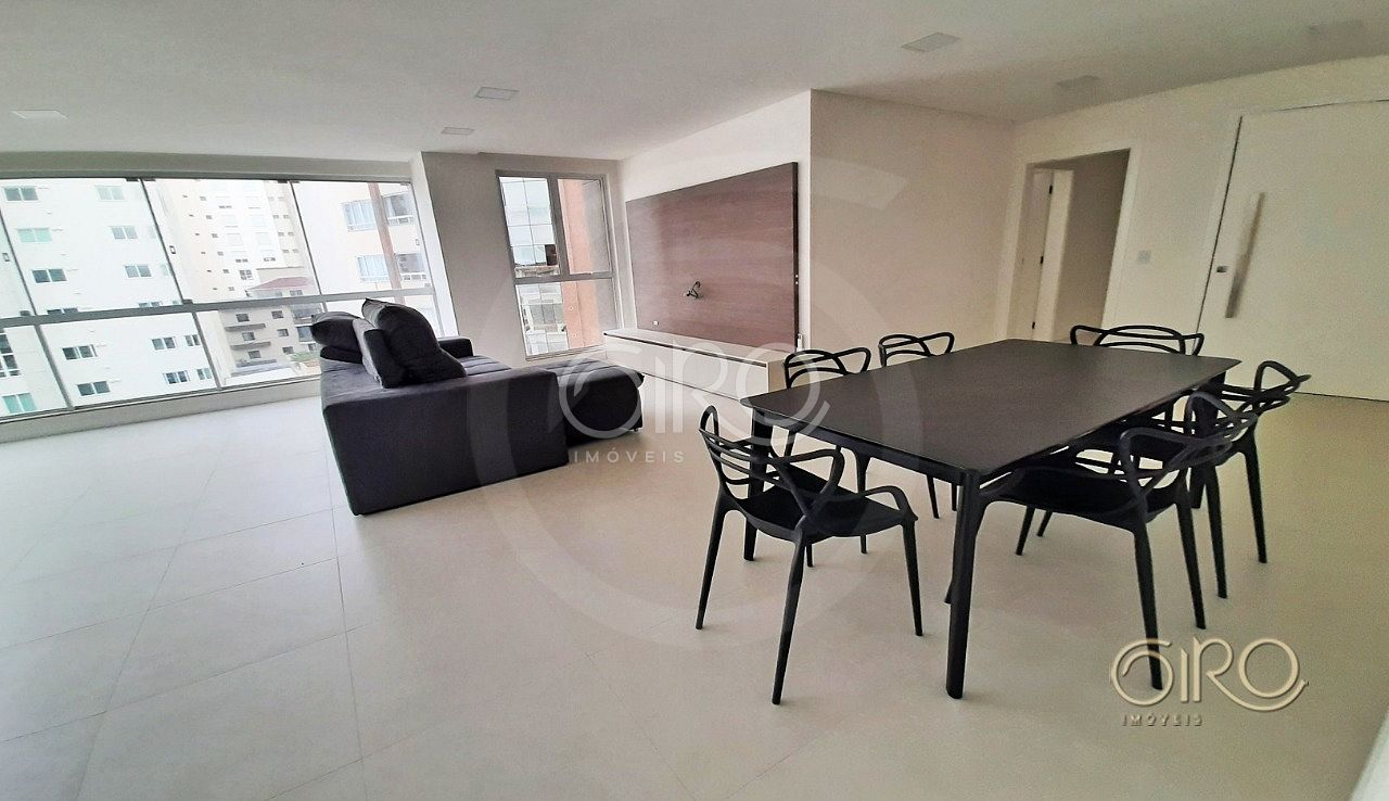 Apartamento no Edifício Saint Honorat para Aluguel Anual Apartamento